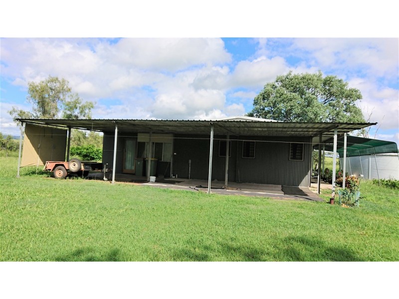 910 Gatton Clifton Road,, Ma Ma Creek QLD 4347