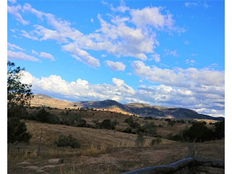 201 Topps Road, Flagstone Creek QLD 4344