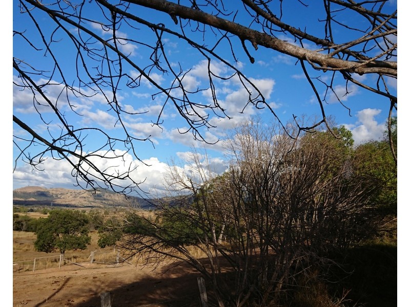 201 Topps Road, Flagstone Creek QLD 4344
