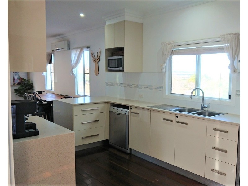 201 Topps Road, Flagstone Creek QLD 4344