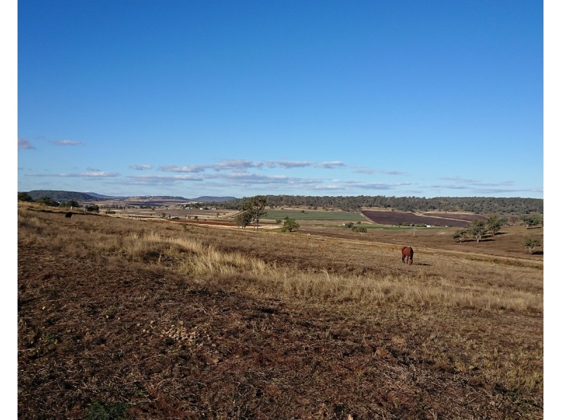 114 Bernard Road, Nobby QLD 4360