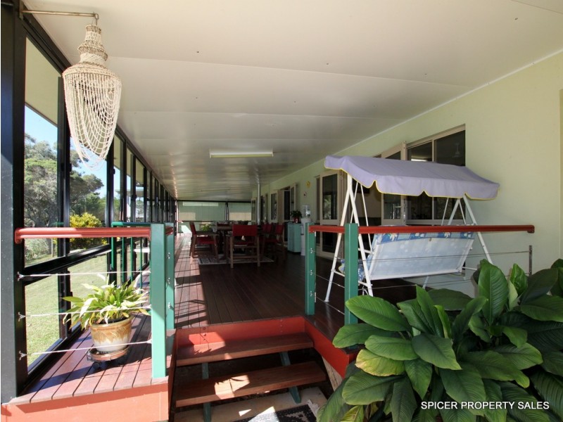 9 Kalorama Street, Tinaroo QLD 4872