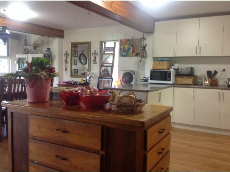 135 Bryant Street, Tully QLD 4854