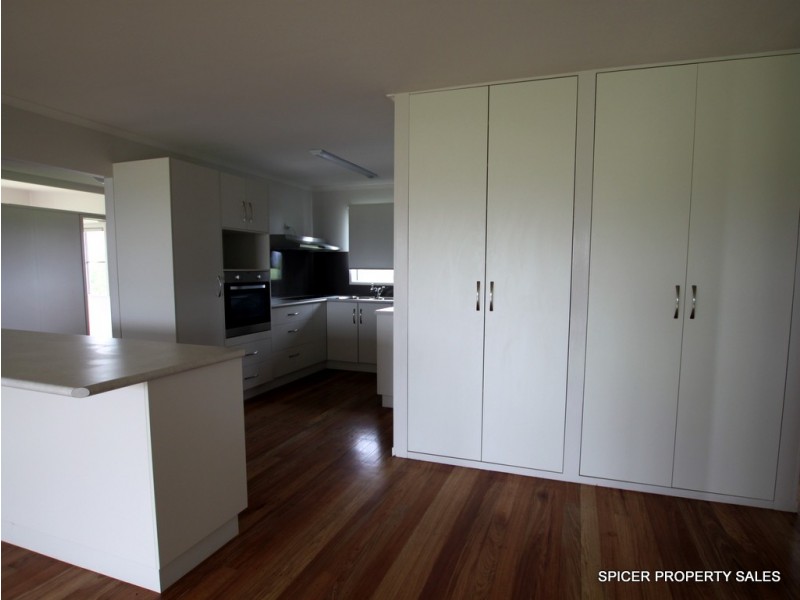 124 Henry Road, Euramo QLD 4854