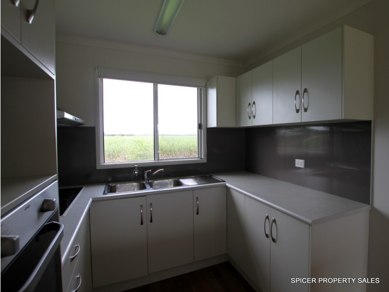 124 Henry Road, Euramo QLD 4854