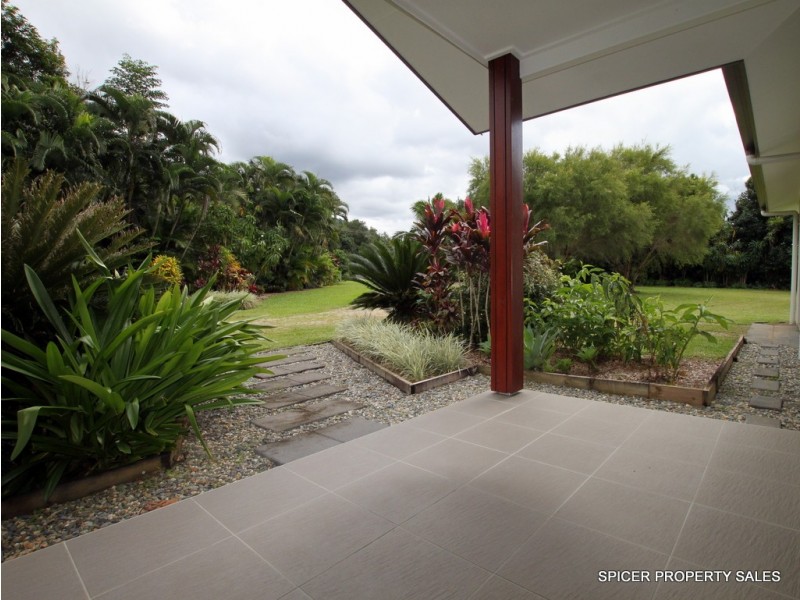 62 BAMBER STREET, Tully QLD 4854