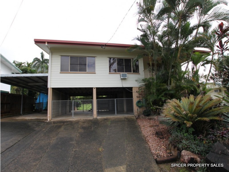 11 MCDONALD STREET, Tully QLD 4854