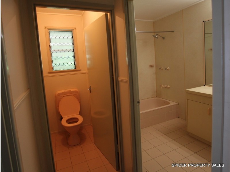 11 MCDONALD STREET, Tully QLD 4854