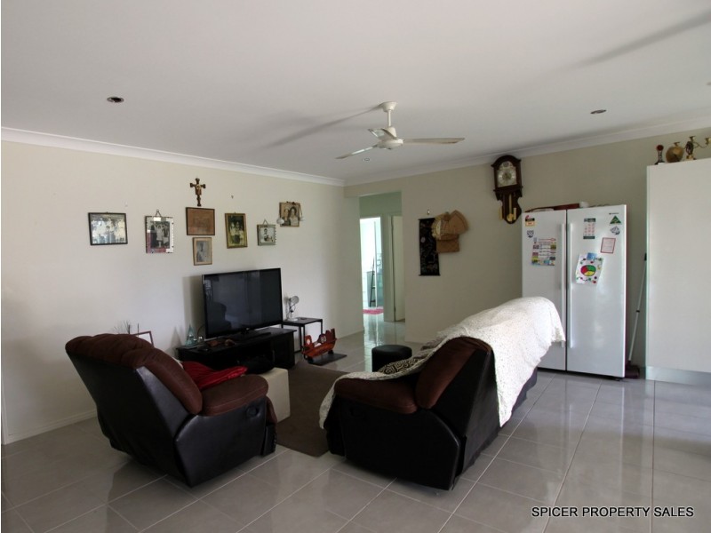 2 MARS STREET, Tully QLD 4854