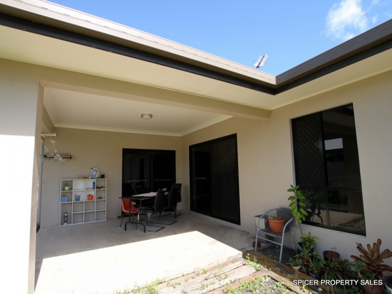 2 MARS STREET, Tully QLD 4854