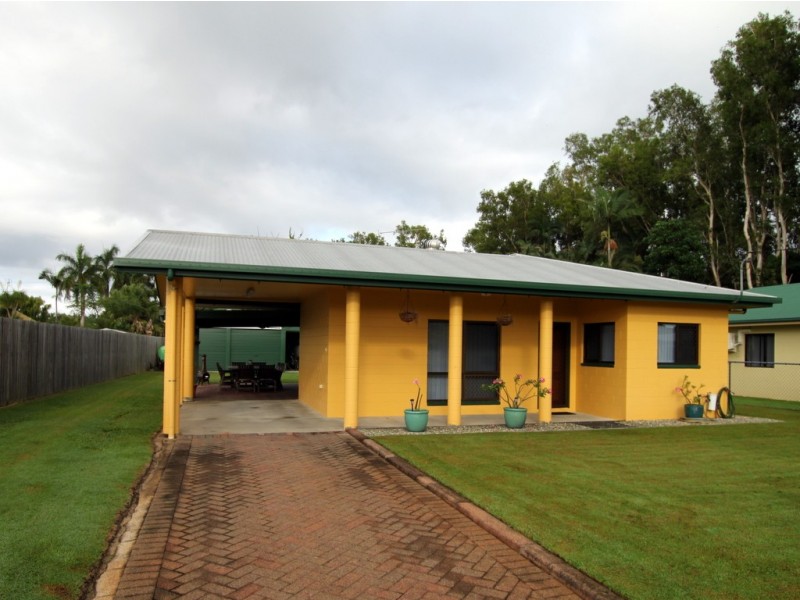 1 ACACIA CLOSE, Tully Heads QLD 4854