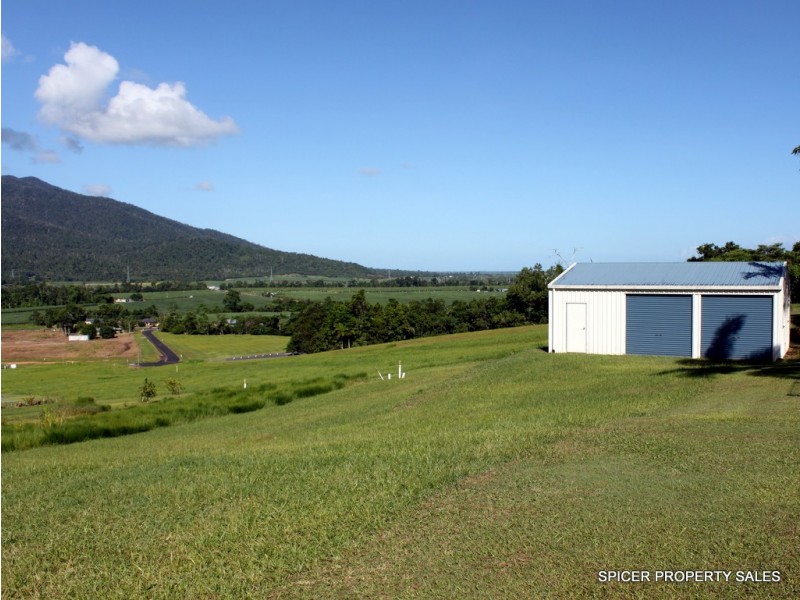 40 PEASE STREET, Tully QLD 4854
