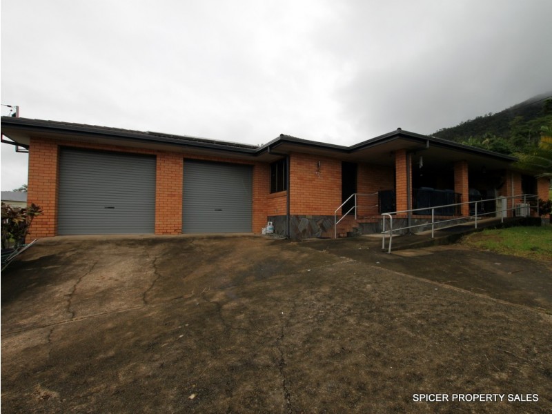 10 BRANNIGAN STREET, Tully QLD 4854
