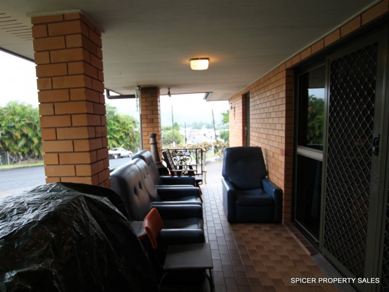 10 BRANNIGAN STREET, Tully QLD 4854