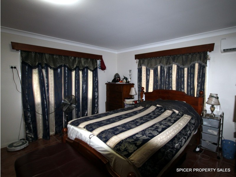 10 BRANNIGAN STREET, Tully QLD 4854
