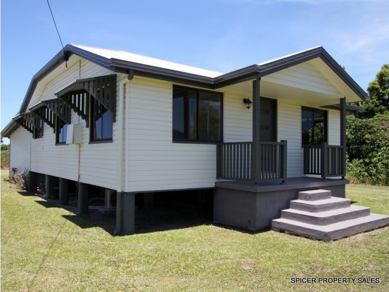 61076 BRUCE HIGHWAY, El Arish QLD 4855