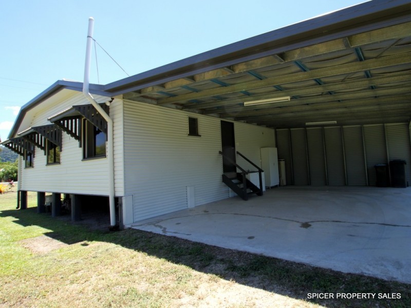 61076 BRUCE HIGHWAY, El Arish QLD 4855