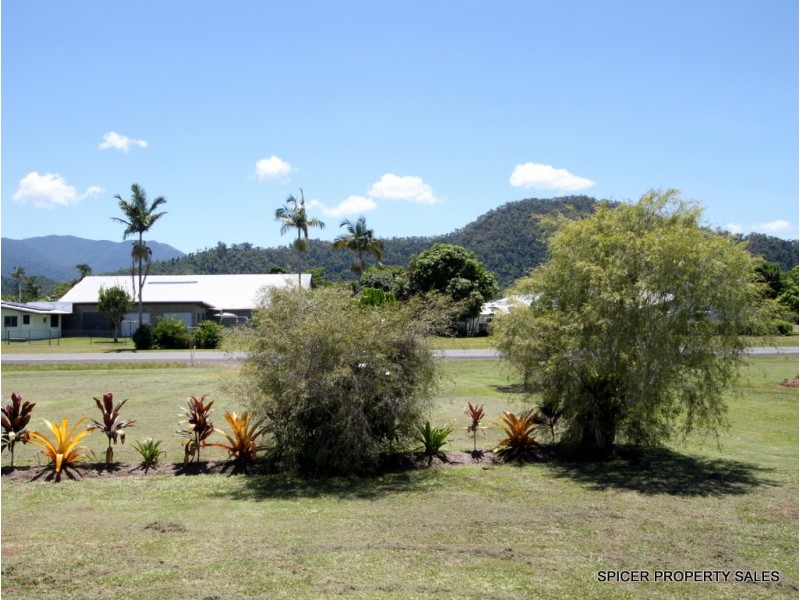 61076 BRUCE HIGHWAY, El Arish QLD 4855