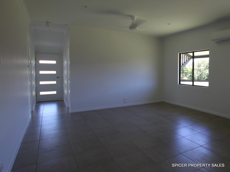 61076 BRUCE HIGHWAY, El Arish QLD 4855