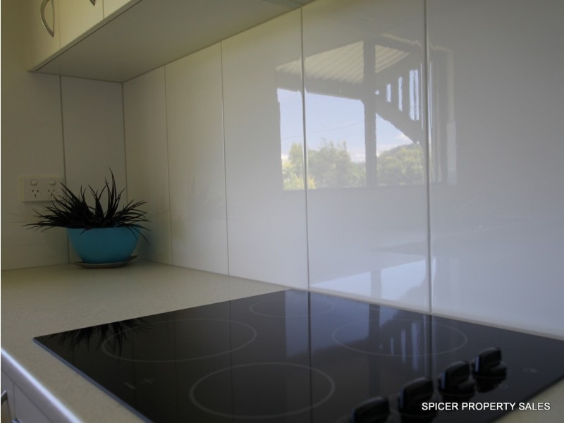 61076 BRUCE HIGHWAY, El Arish QLD 4855