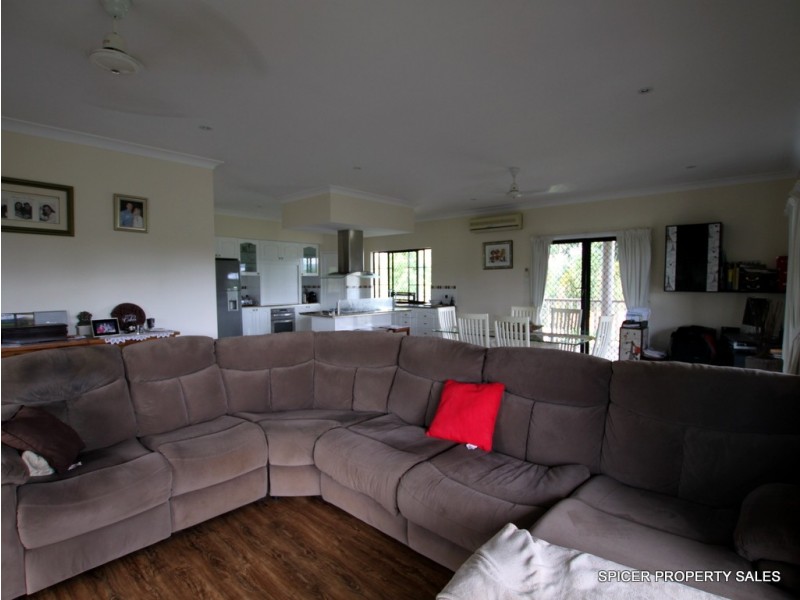 3 REBECCA JANE PARADE, Kurrimine Beach QLD 4871