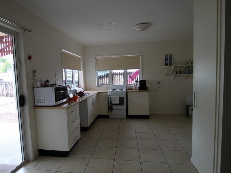 18 BRYANT STREET, Tully QLD 4854