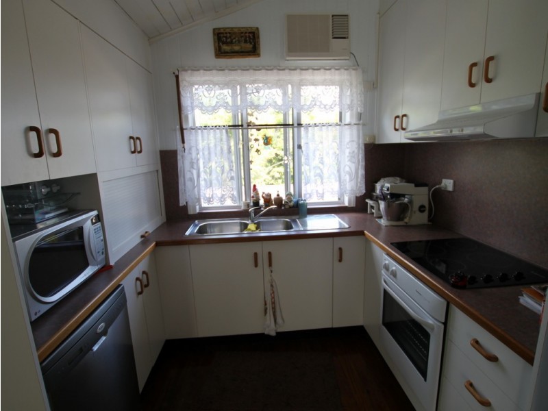 26 THURLES STREET, Tully QLD 4854