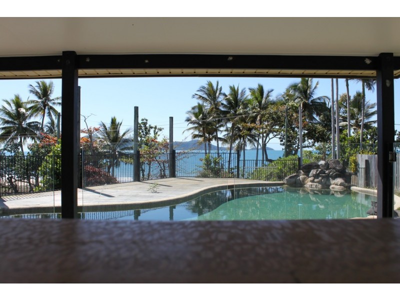 6 KENNEDY ESPLANADE, South Mission Beach QLD 4852