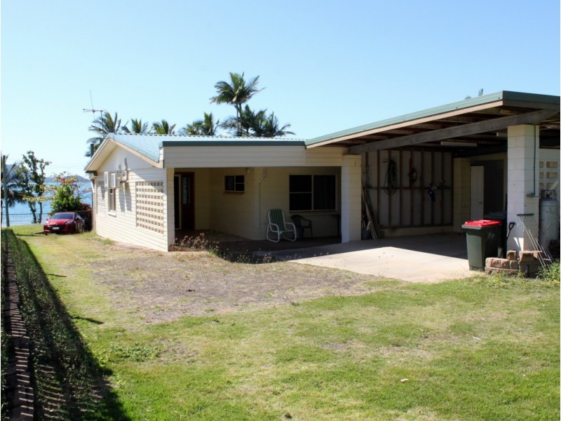 6 KENNEDY ESPLANADE, South Mission Beach QLD 4852