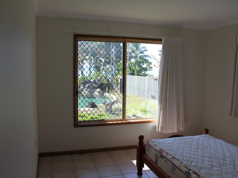 6 KENNEDY ESPLANADE, South Mission Beach QLD 4852