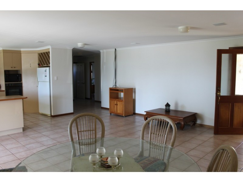 6 KENNEDY ESPLANADE, South Mission Beach QLD 4852