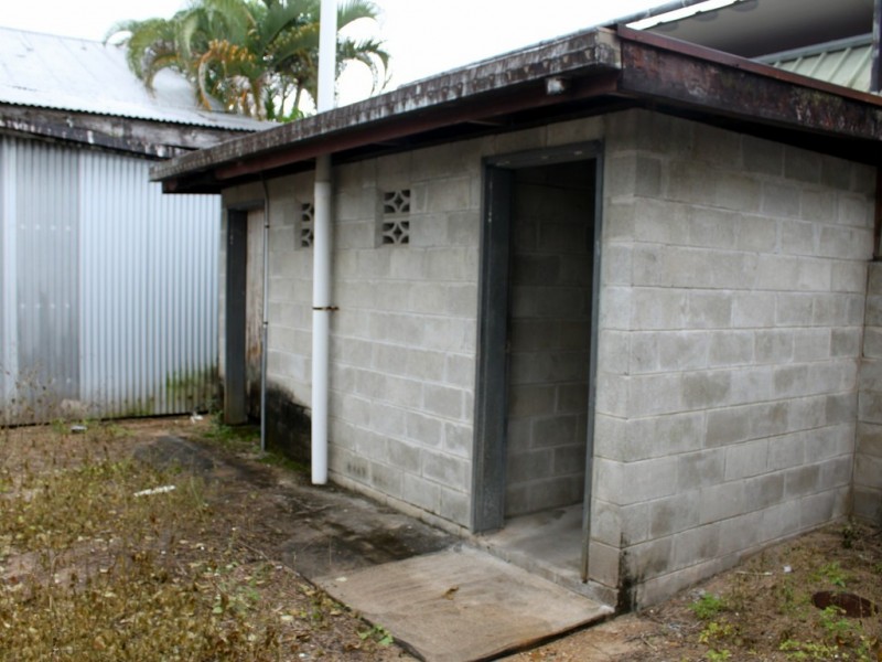 2-4 STILL STREET, Tully QLD 4854