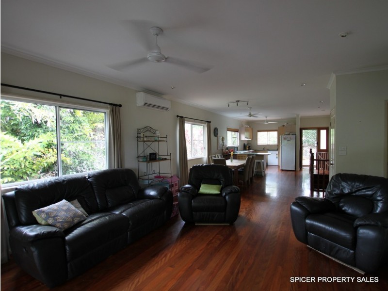 2 Dunkalli Crescent, Wongaling Beach QLD 4852