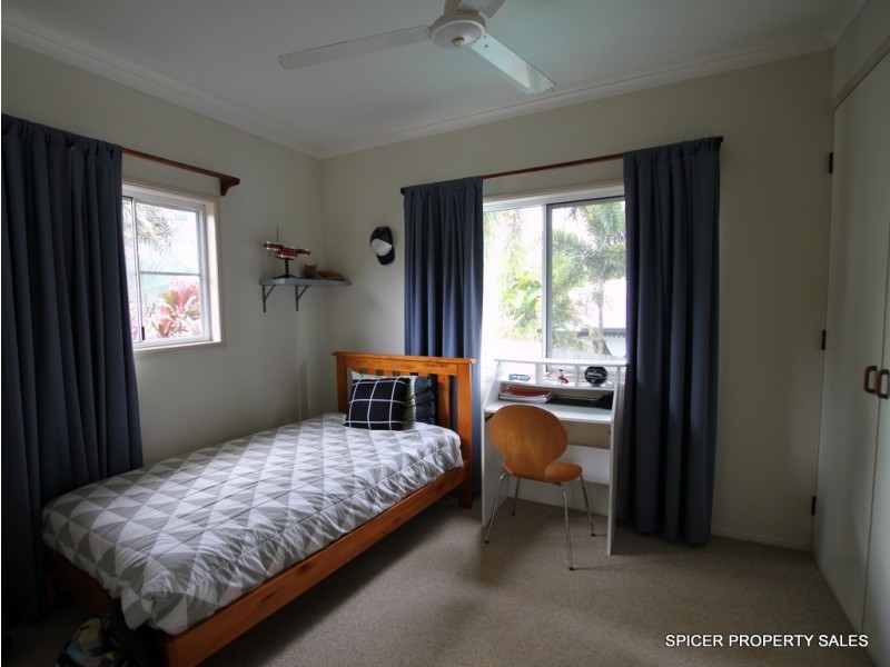 2 Dunkalli Crescent, Wongaling Beach QLD 4852