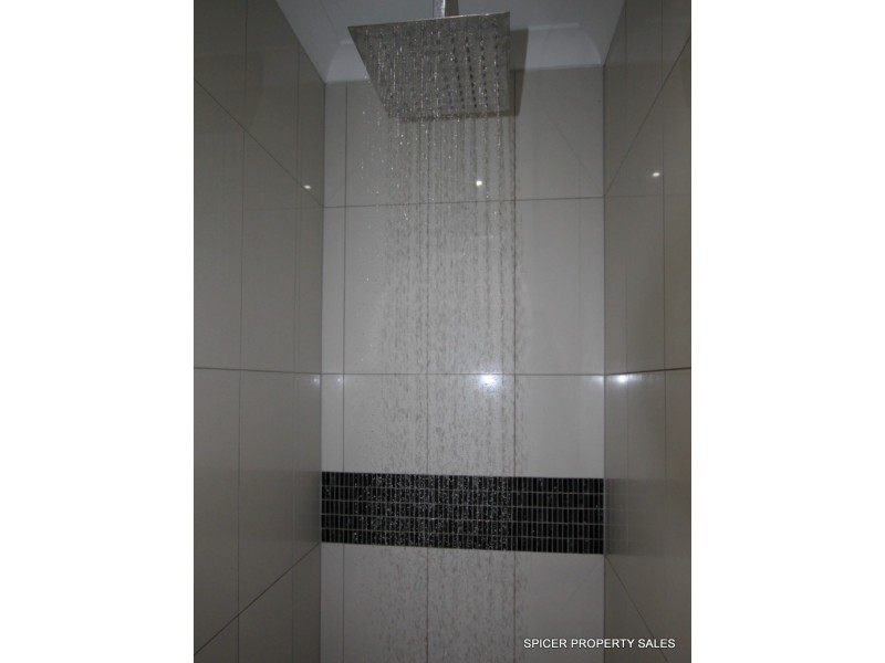 37 Pease Street, Tully QLD 4854