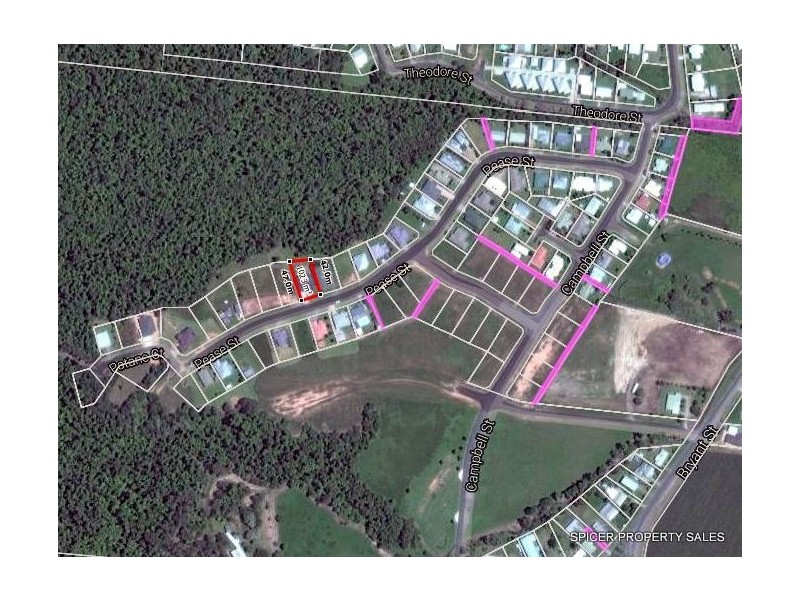 37 Pease Street, Tully QLD 4854