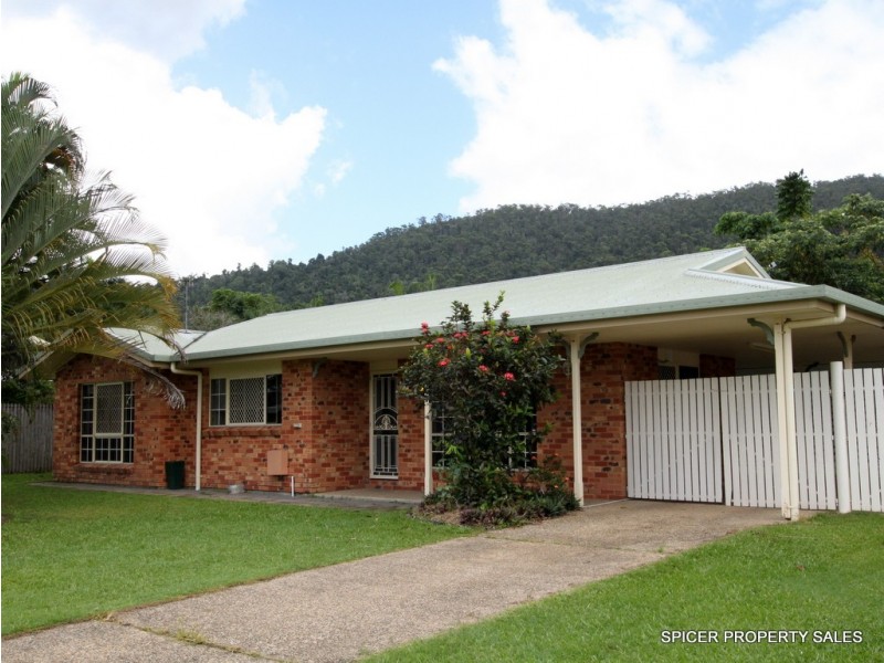 9 Campbell Street, Tully QLD 4854