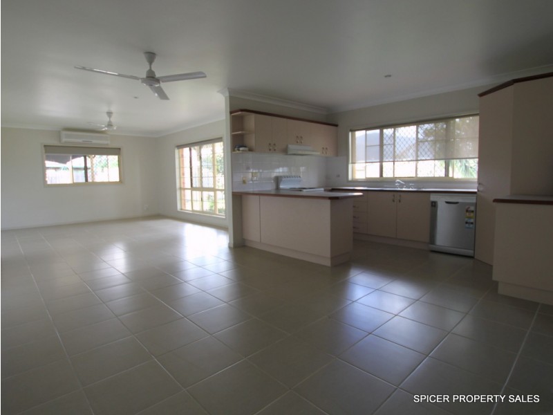 9 Campbell Street, Tully QLD 4854