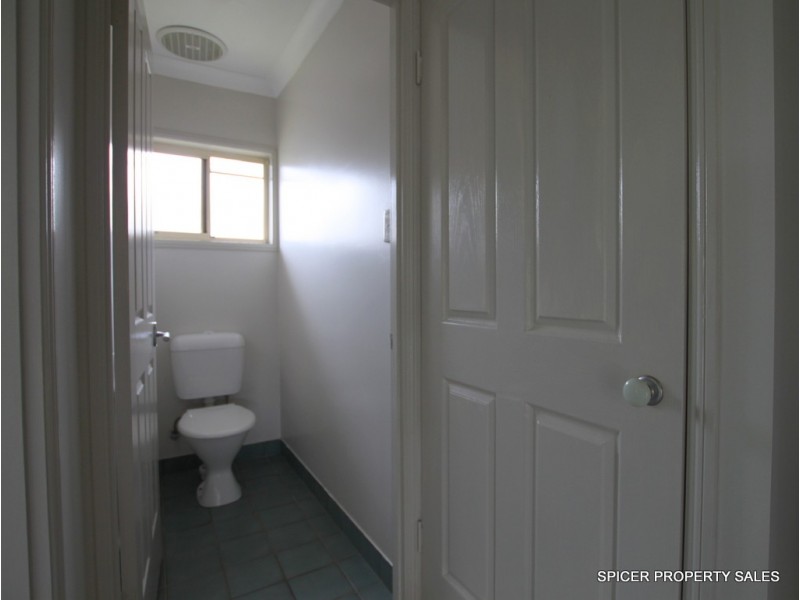 9 Campbell Street, Tully QLD 4854