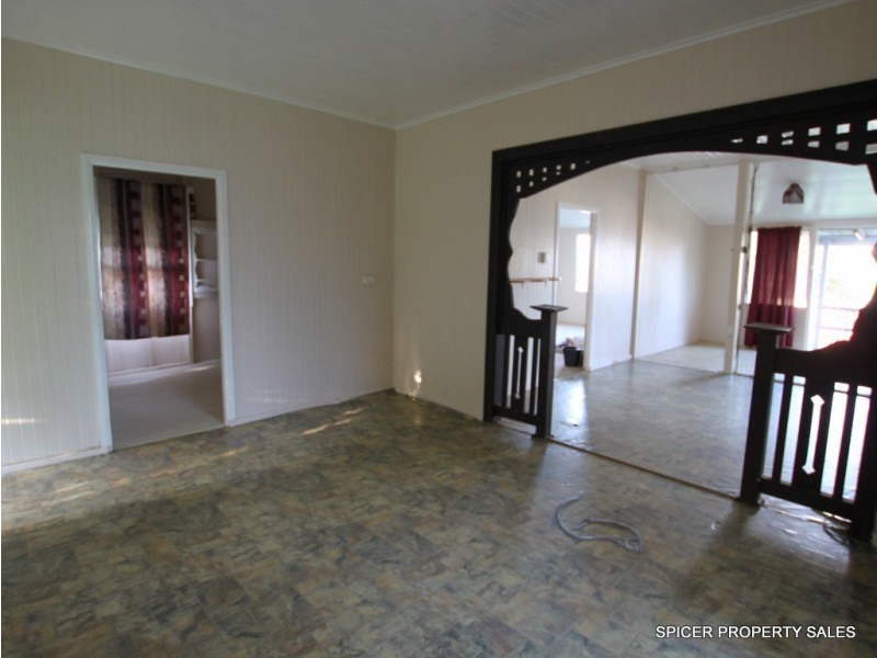 38 McQuillen Street, Tully QLD 4854