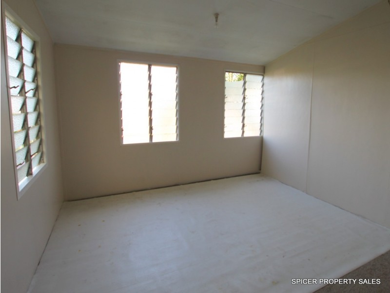 38 McQuillen Street, Tully QLD 4854