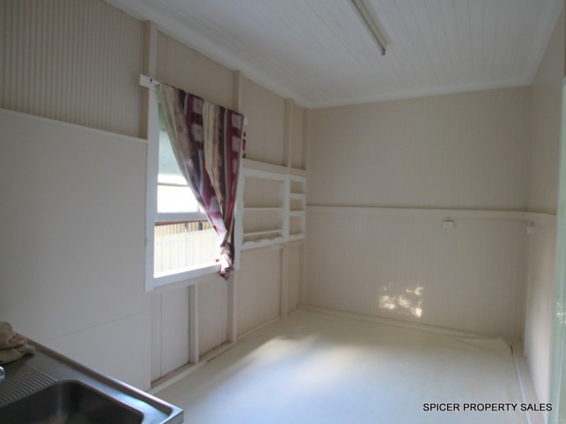 38 McQuillen Street, Tully QLD 4854