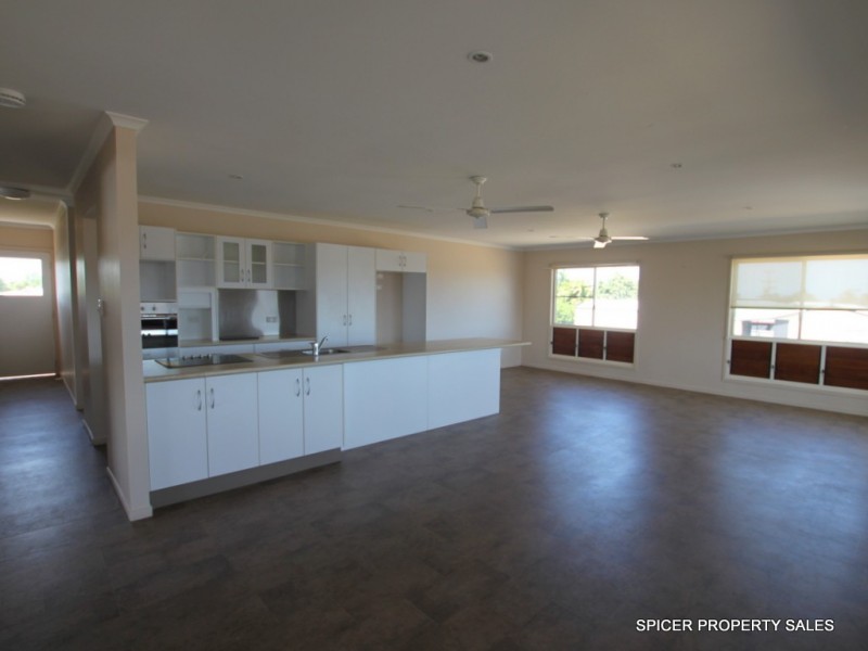 14 Hawthorn Drive, Kurrimine Beach QLD 4871