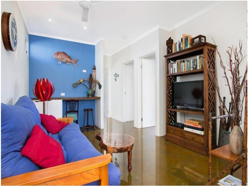 4 Luff Street, Hull Heads QLD 4854