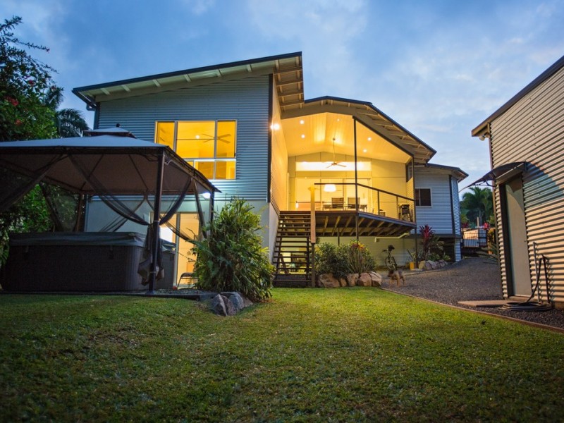 10 Dunkalli Crescent, Wongaling Beach QLD 4852