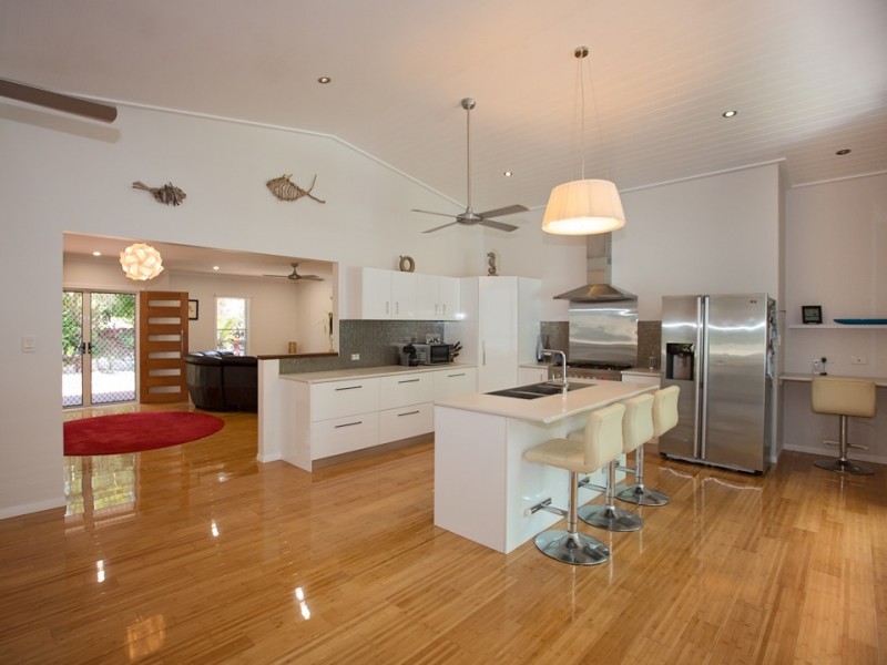 10 Dunkalli Crescent, Wongaling Beach QLD 4852