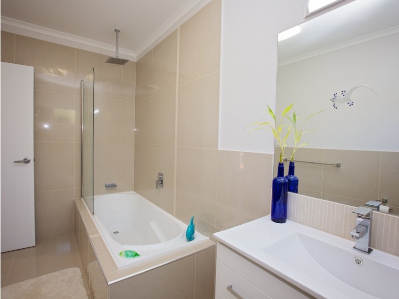 10 Dunkalli Crescent, Wongaling Beach QLD 4852