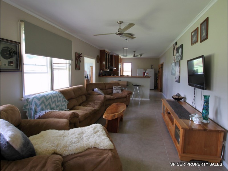 89 Keir Road, Tully QLD 4854