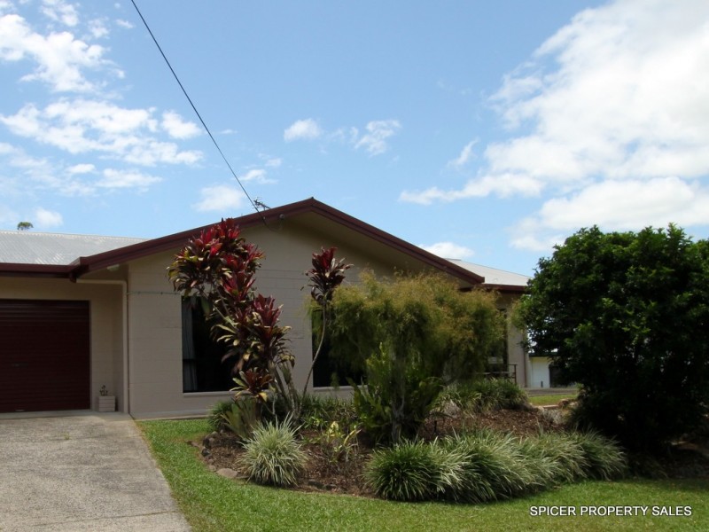14 Maple Terrace, Tully QLD 4854