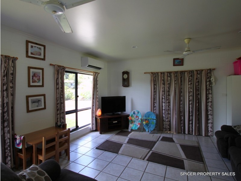 14 Maple Terrace, Tully QLD 4854